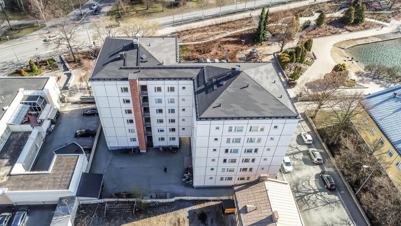 City Apartment Sairaalakatu, Laemmin Saehkoeistetty Autotalli Sisaeltyy Hintaan Kuopio Eksteriør billede